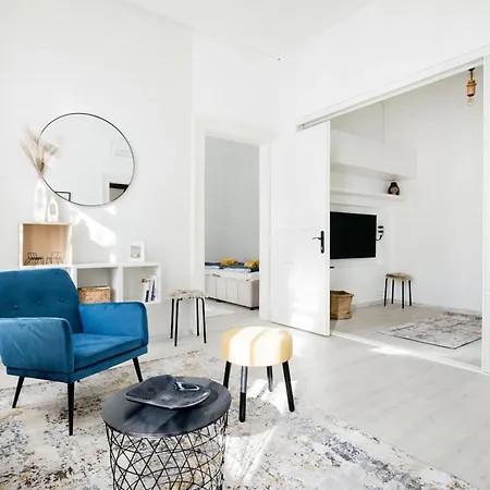 Bright&cozy Urban Getaway *