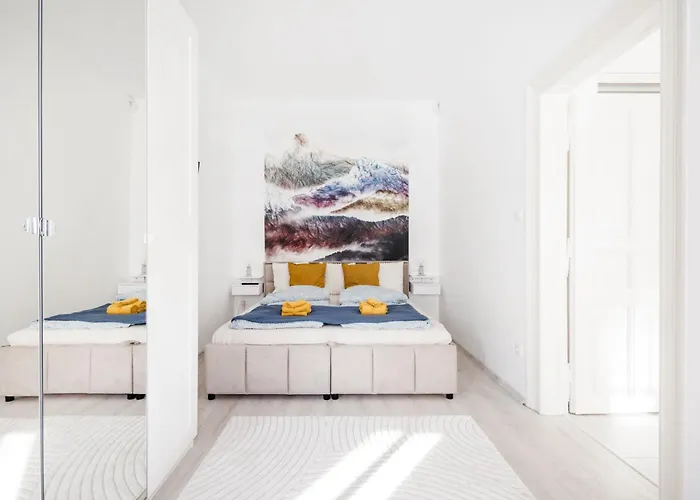 Bright&cozy Urban Getaway *