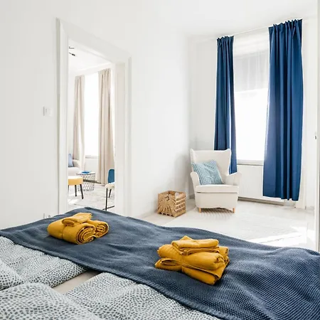 Bright And Cozy Urban Getaway * Budapest