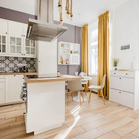 Lägenhet Bright And Cozy Urban Getaway